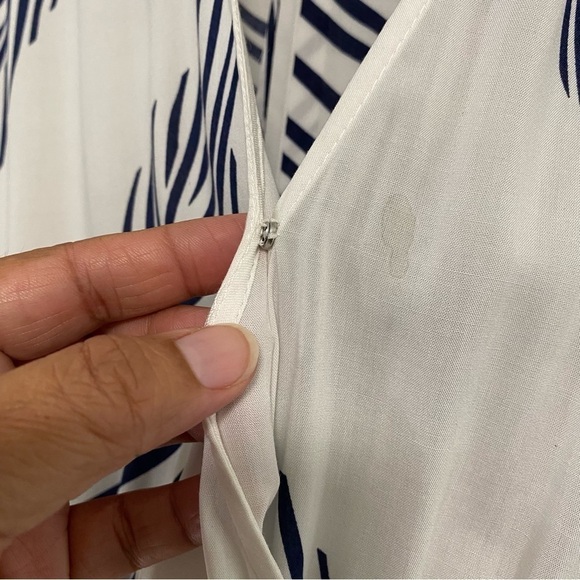 Lulus Dress Women’s Size Medium Sign of the Times Blue Leaf Print Maxi Dress - Picture 5 of 15